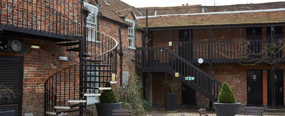 The Bear By Greene King 3* Hungerford