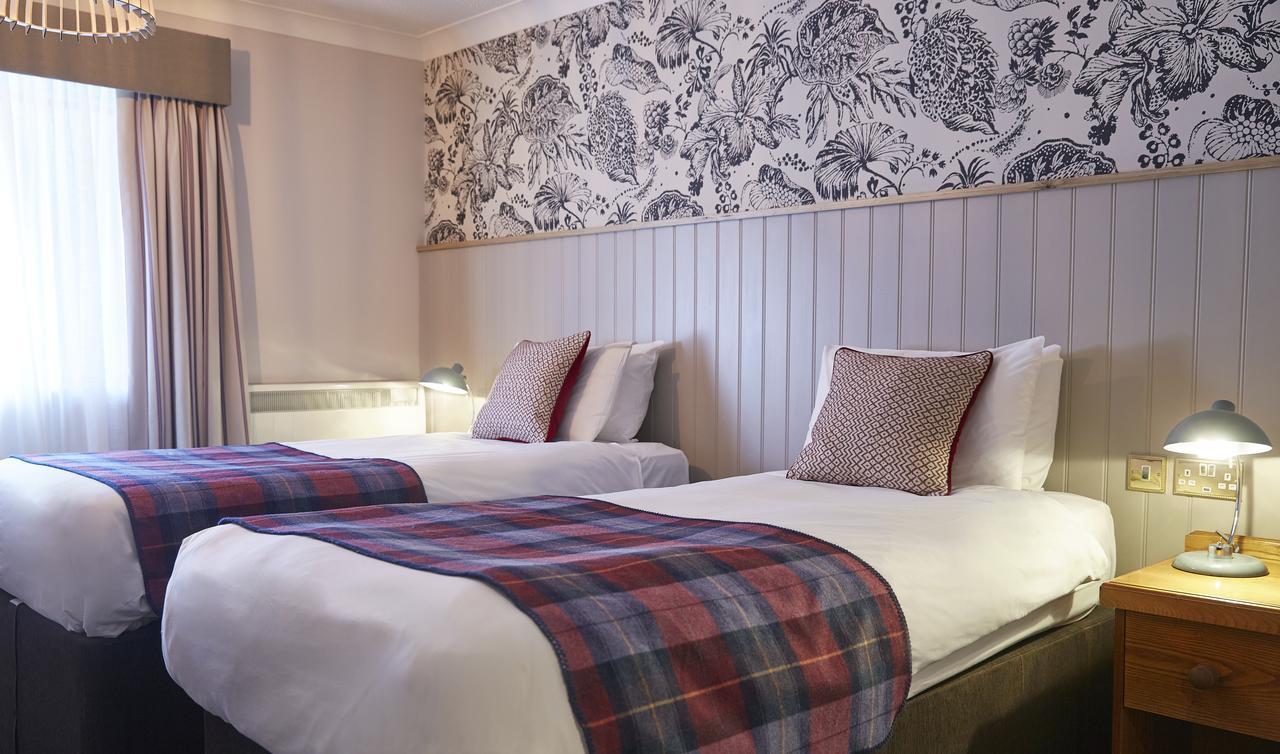 The Bear By Greene King Hotel