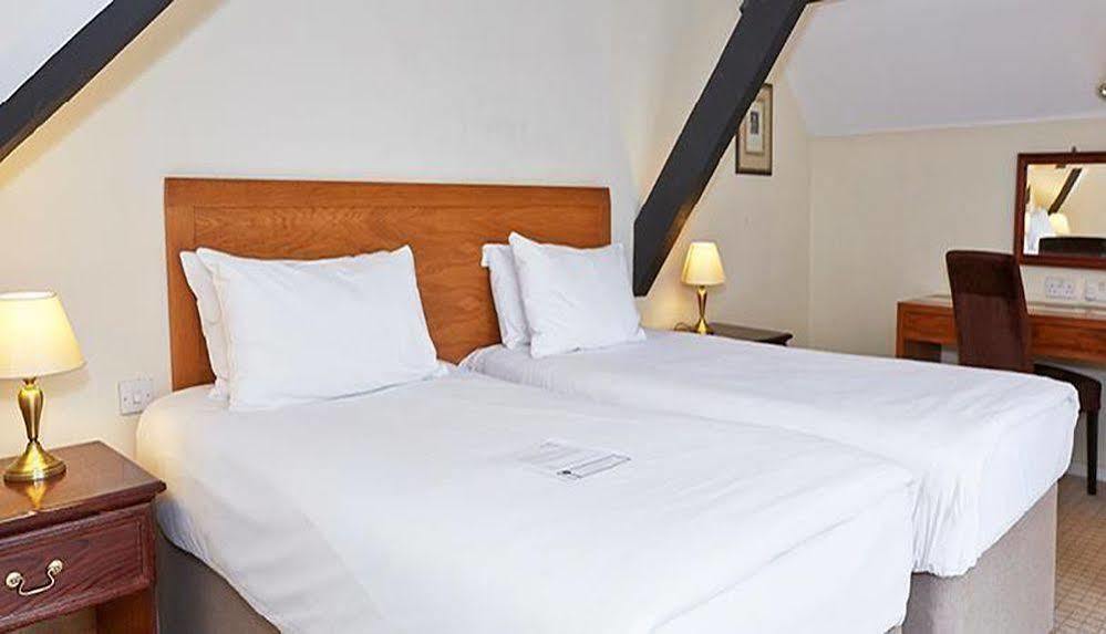 The Bear By Greene King Hotel Hungerford